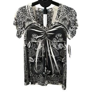 Unity World Wear Petite Paisley Ruched V-Neck Top